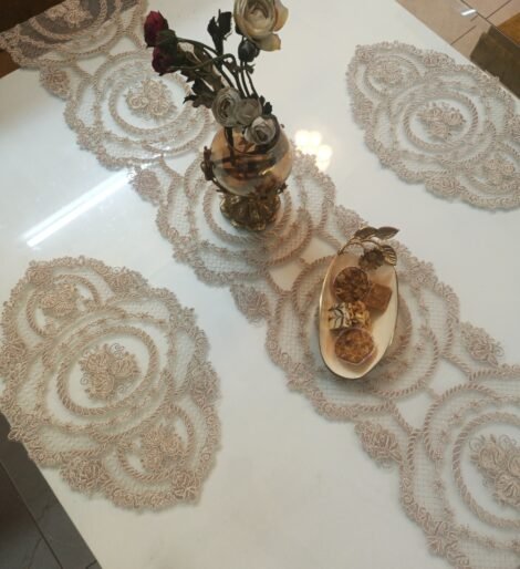 Table linen runner 6 feet (1)