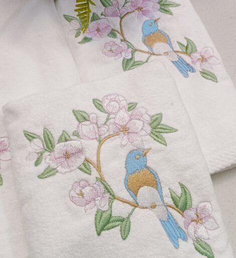 white bath towel (1)